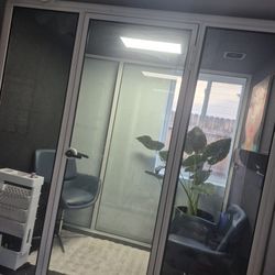 Studio Quality Soundbooth 