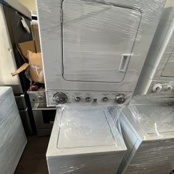 Kenmore Stackable Washer And Dryer “white” 