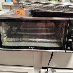 Gently Used Ninja Foodi Digital Air Fryer