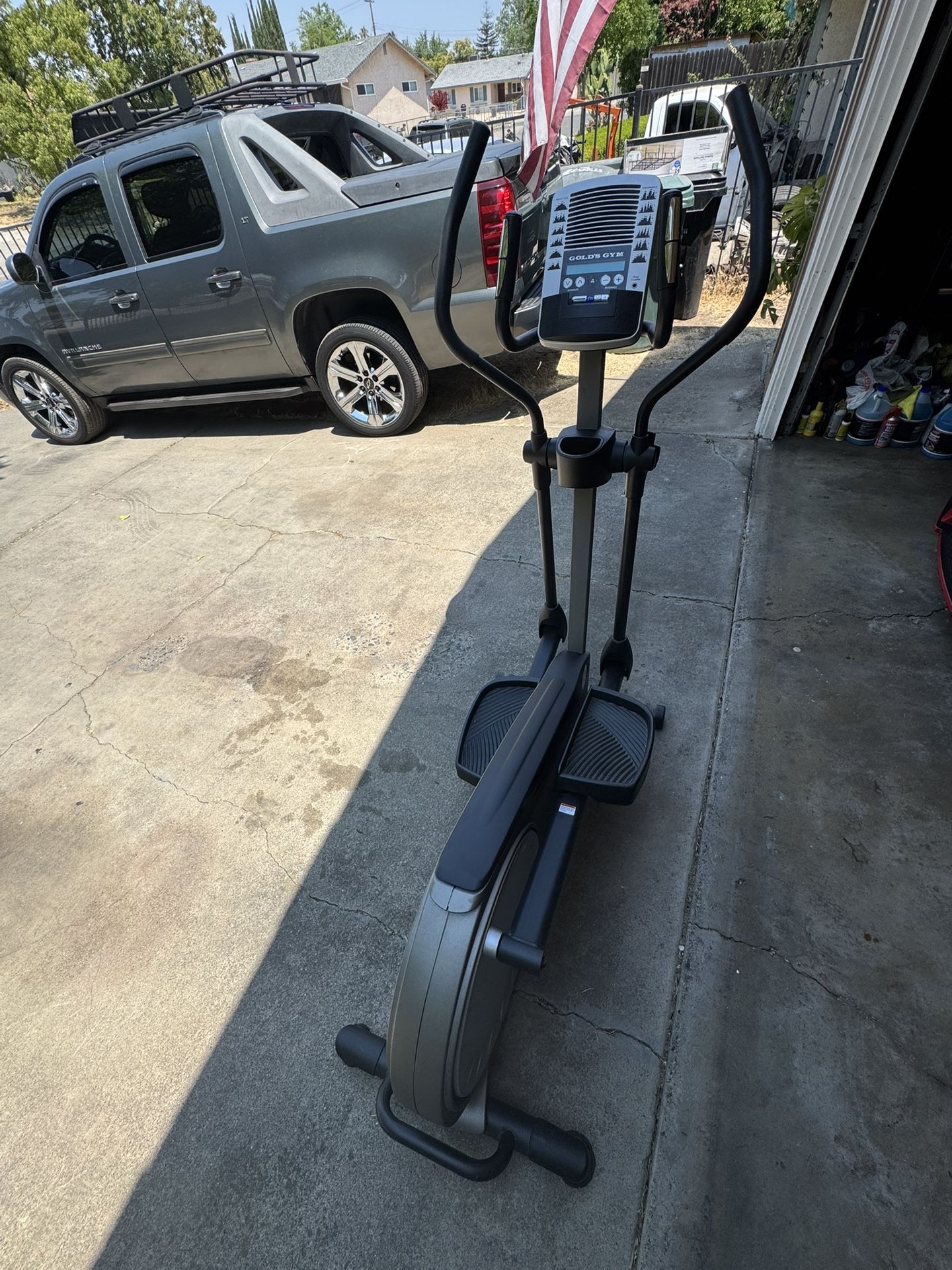 gold's gym stride trainer 410
