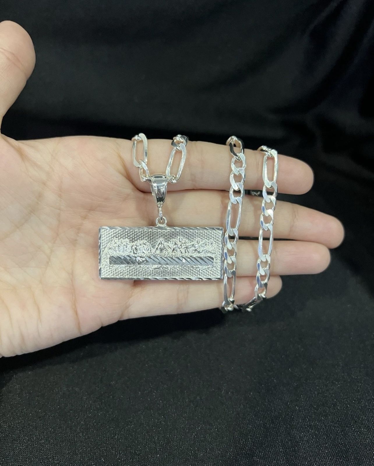 925 Sterling Silver Big Apostles Last Supper Ultima Cena & Figaro Chain