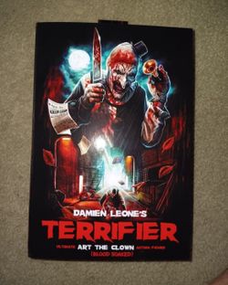 NECA-'Terrifier' Art the Clown. Exclusive bloody version.