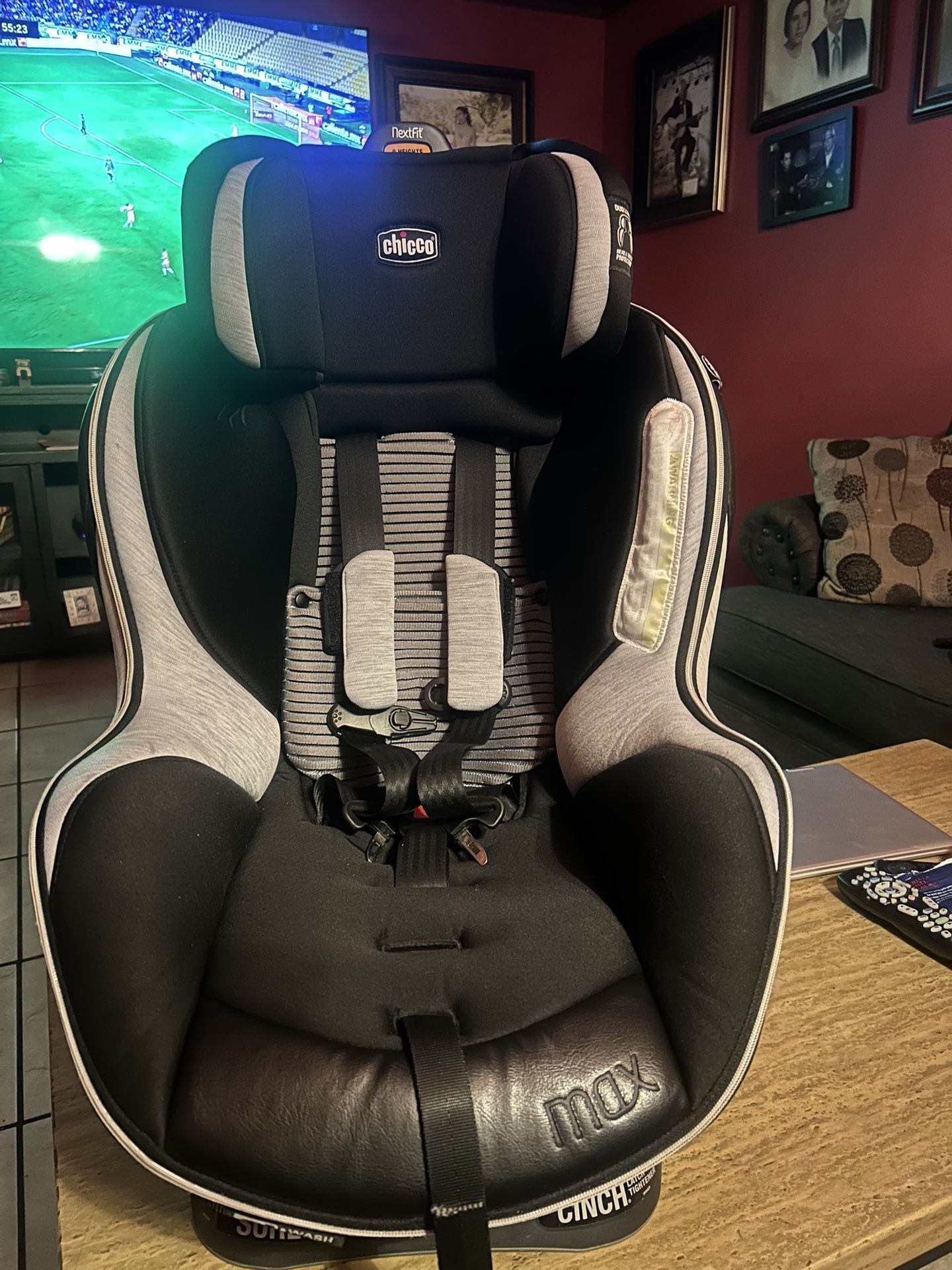Chicco Car seat