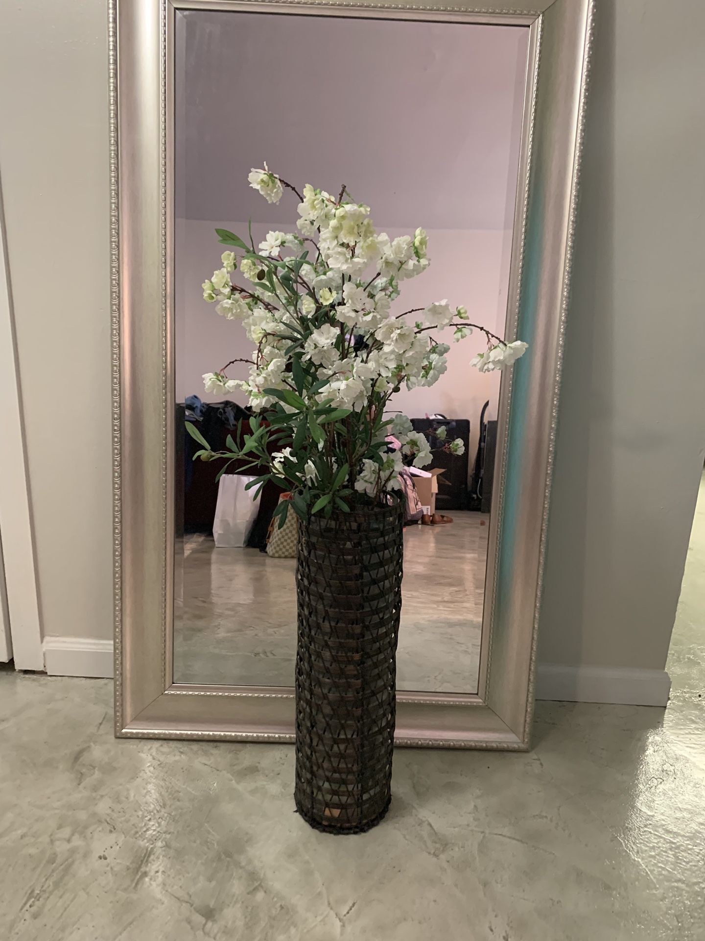 Decorative vase - fake flowers