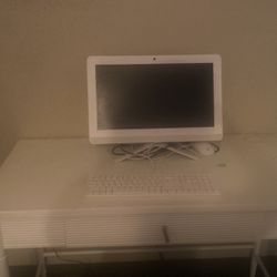 Desk W/Desktop 