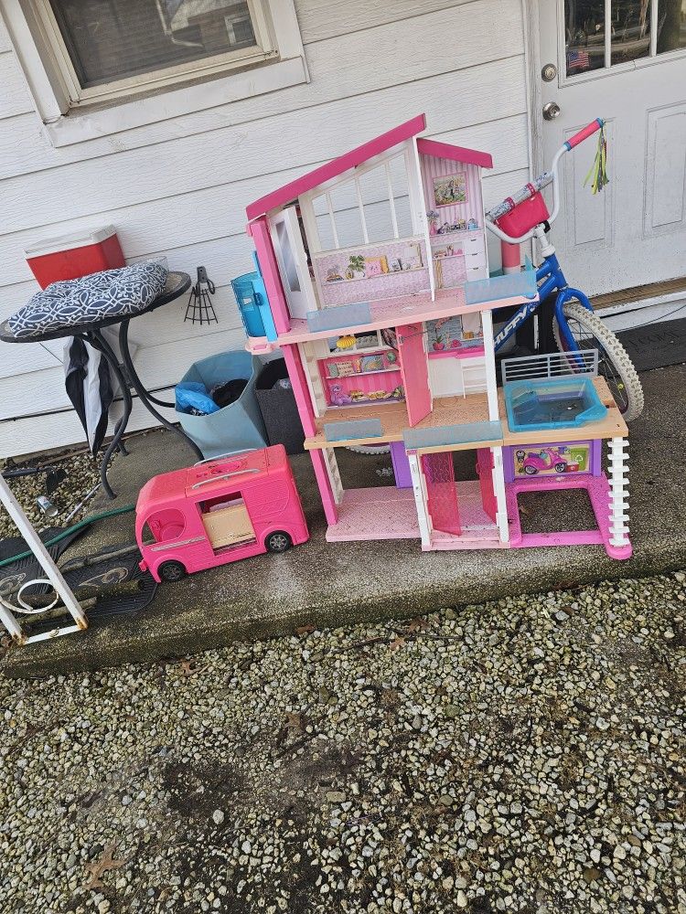Doll House And Barbie Van