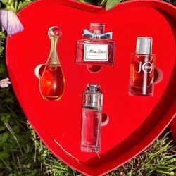 Dior Perfume Gift Set Valentine Heart Limited Edition, Retail $120