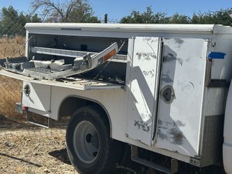 1995 gmc work truck storage bed