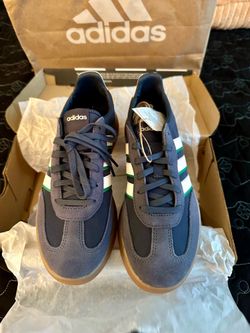 Adidas unisex shoes M 7.5 and W 9