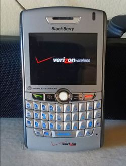 BlackBerry 8830 Verizon World Edition Cell Phone