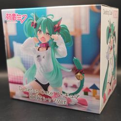 Vocaloid Desktop Cute Hatsune Miku (Nekomimi T-Shirt Ver.) Figure (Reissue)