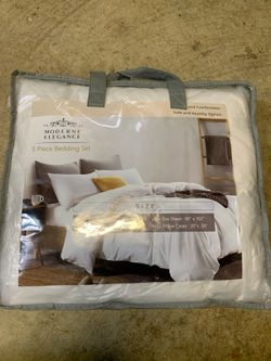 Five piece bedding set