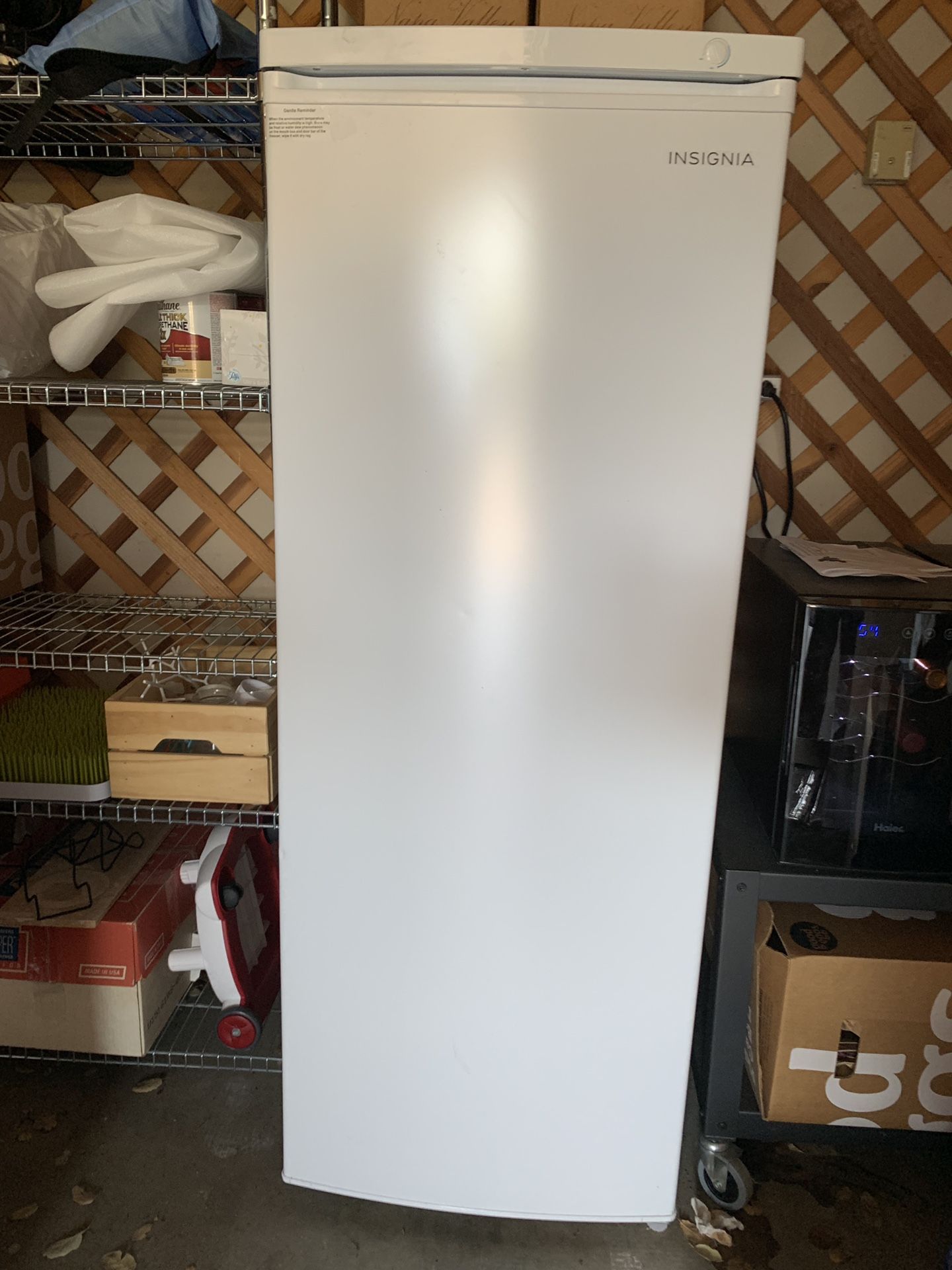 Insignia 5.8 Cu Ft Upright Freezer