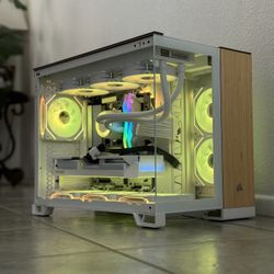 Corsair 2500X Gaming PC ~ Ryzen 9 9900X + RX 9070 XT 16GB OC