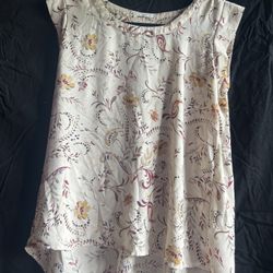 Women  Shirt  Size  S 