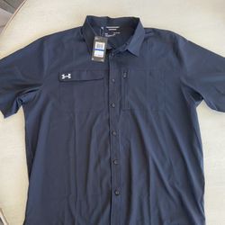 Under Armour Men’s Woven Shirt - Black (XL)