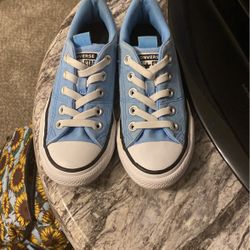 Girls Converse 