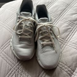Reebok SS 9 Ortholite Comfort Footbed Athletic Shoes