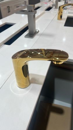 MOTION SENSOR FAUCET