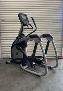 Commercial Grade Matrix E3 xe Suspension Elliptical