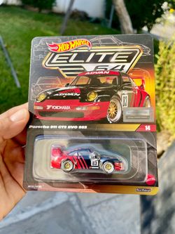 HotWheels Elite 64 Porsche 911 Gt2