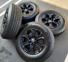 18" Chevy Silverado Tahoe 1500 New Gloss Black Wheels And Tires