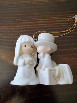 1991 Enesco Precious Moments Wedding Ornament 'Our First Christmas together' 