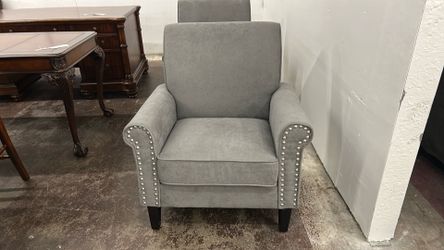 Sectional Sofa - Delivery/Financing Available