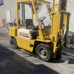 Forklift 