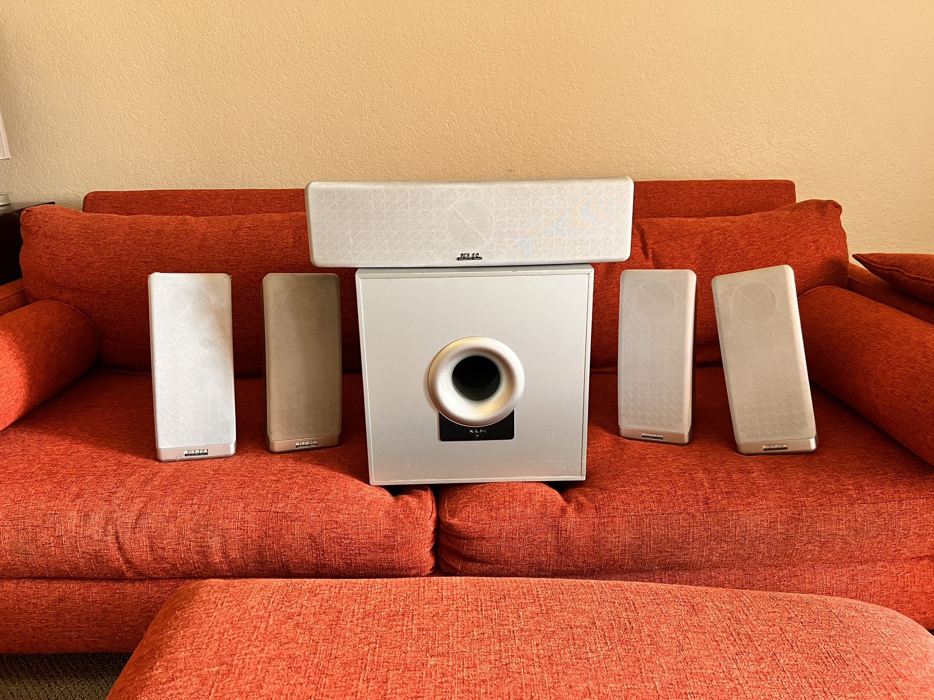 KLH PLAT-6  725W Home Theater Speaker System - Silver