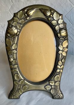 Antique Gold Toned Ornate Art Nouveau-Style Picture Frame