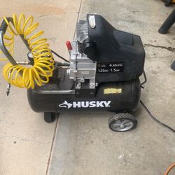 Husky 1.5 HP 8 GAL Air Compressor