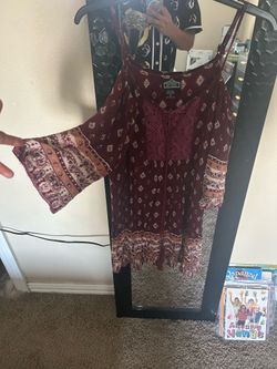 Cute burgundy/maroon dress/shirt
