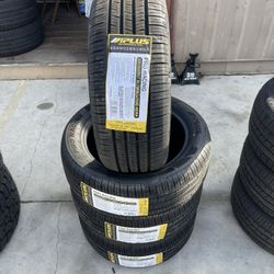BRAND NEW SET OF TIRES 225/50r17 225/50/17