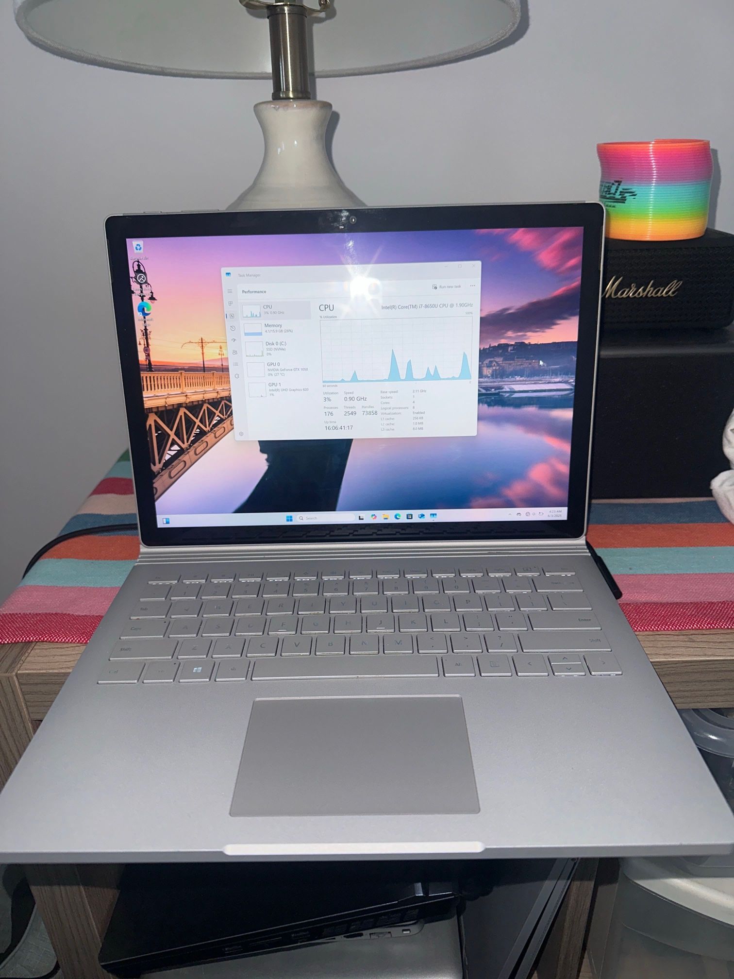 Microsoft Surface Book 2 i7-8650U 16GB 512GB SSD GTX 1050