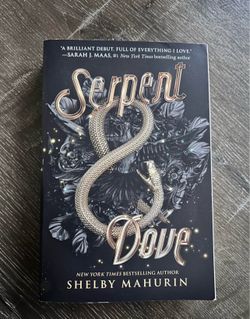 Serpents & Dove - Shelby Mahurin