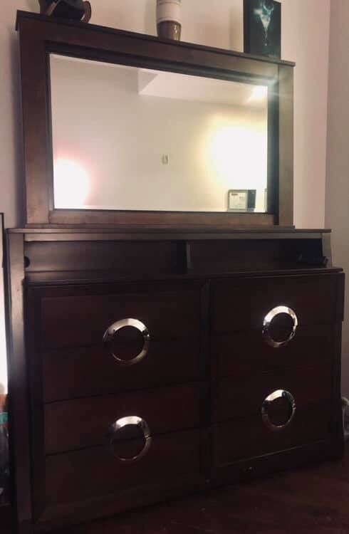 Dresser With Mirror Tv Mount For Sale In Wichita Ks Offerup
