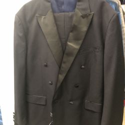 Men’s 2-pc Tuxedo - New - 50R/44W