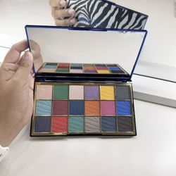 Makeup Revolution Integrity Pallet 