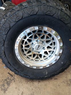 17x9 xm 6 lug 6x139 6x5.5 on new tires 35 1250 17
