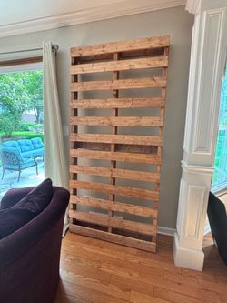 Custom Pallet Board Backdrop Photo Display