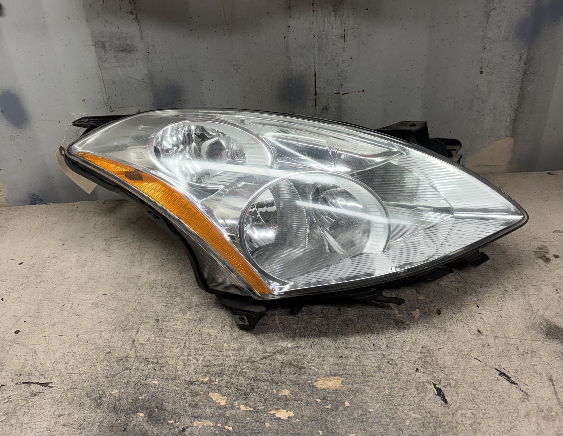 2010 2011 2012 Nissan Altima Sedan Right Passenger Side Headlight OEM