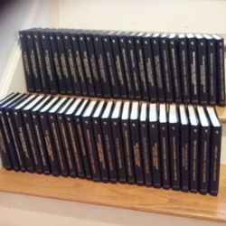 AGATHA CHRISTIES BANTAM LEATHERETTE MYSTERY BOOK COLLECTION