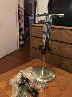 4-Bottle Revolving Dispenser