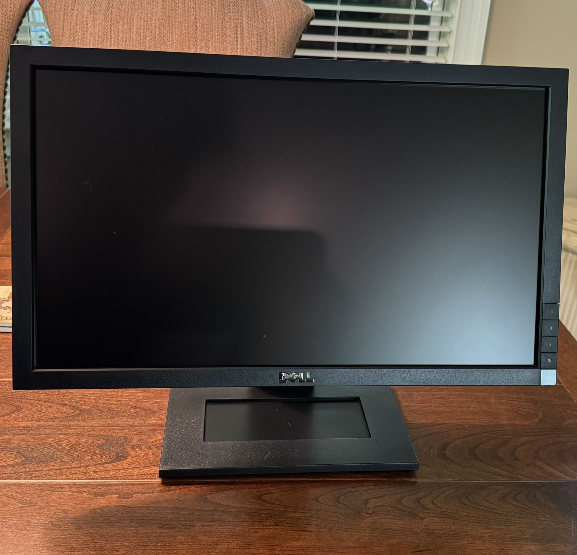 Dell E2011HC 20" LED Monitor – Like New, Perfect Condition!