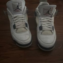 Very Clean And Pre Used Jorden 4s