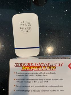 Ultrasonic pest repeller