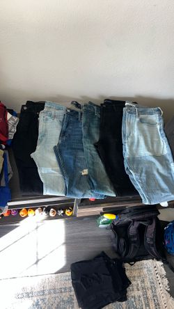 Men’s On Brand Jeans Bundle — 13 Pairs (Various Washes: Light, Dark, Black, Ripped) Sizes From W30-33 L30-32 