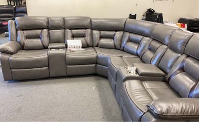 New recliner sectional couch / free delivery