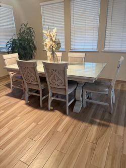 Farmhouse white wood dining table 6 chairs